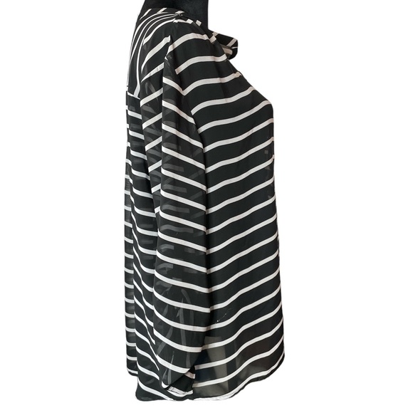 A.n.a Striped Sheer Blouse - Picture 3 of 10